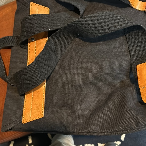 Brand new backpack from Indian - Picture 3 of 3